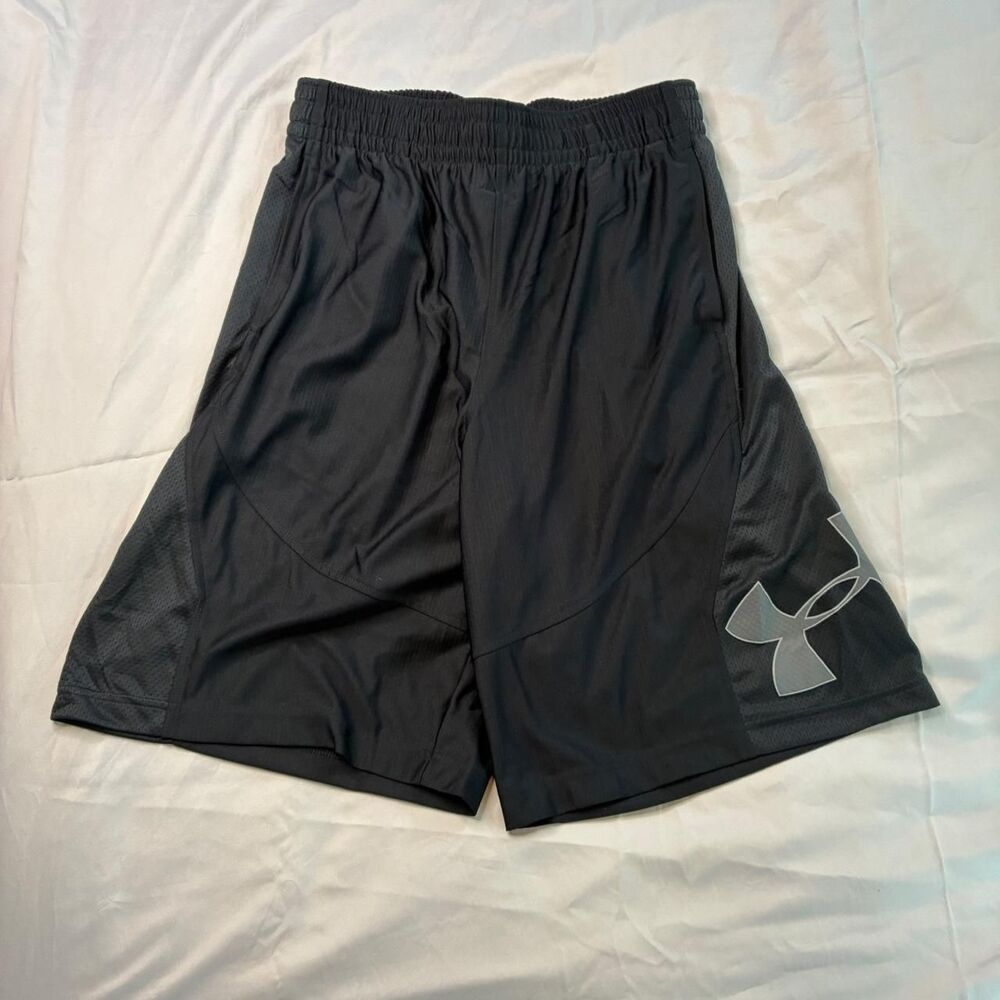 Under Armour HeatGear Black Athletic Training Shorts Men’s Medium Loose